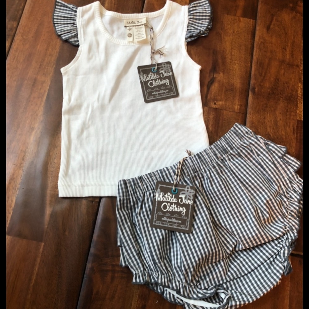 NWT adorable Matilda Jane baby set 18 months